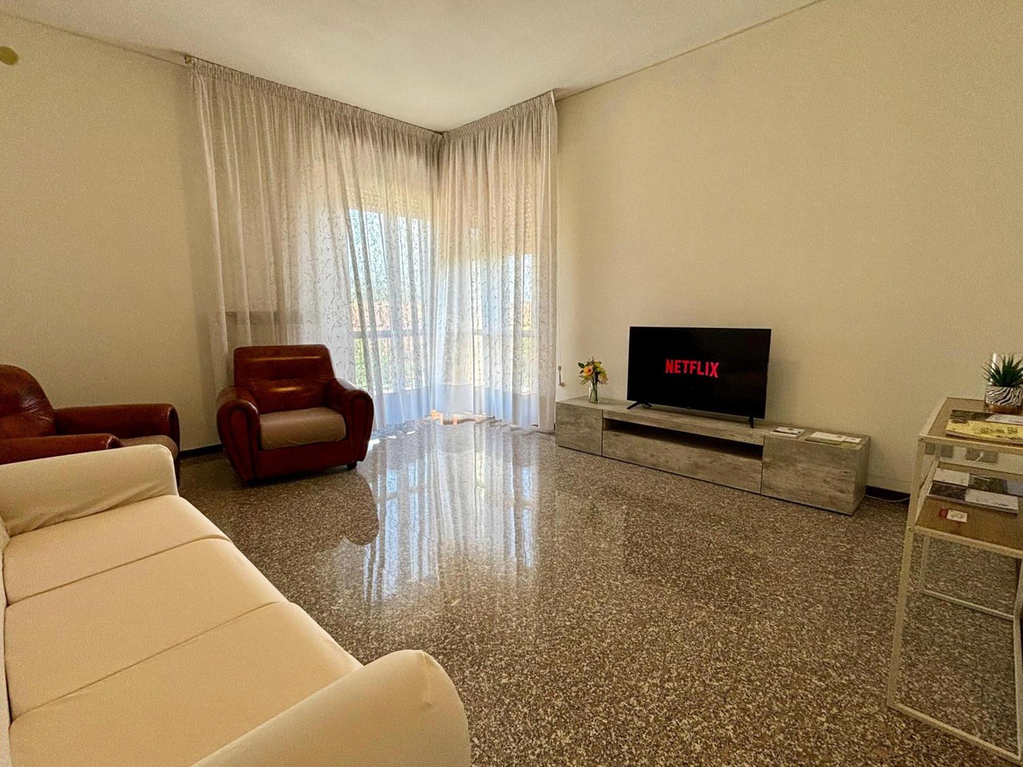 Casa Aurelio 2 Min Dall'Ospedale เนกรา ภายนอก รูปภาพ