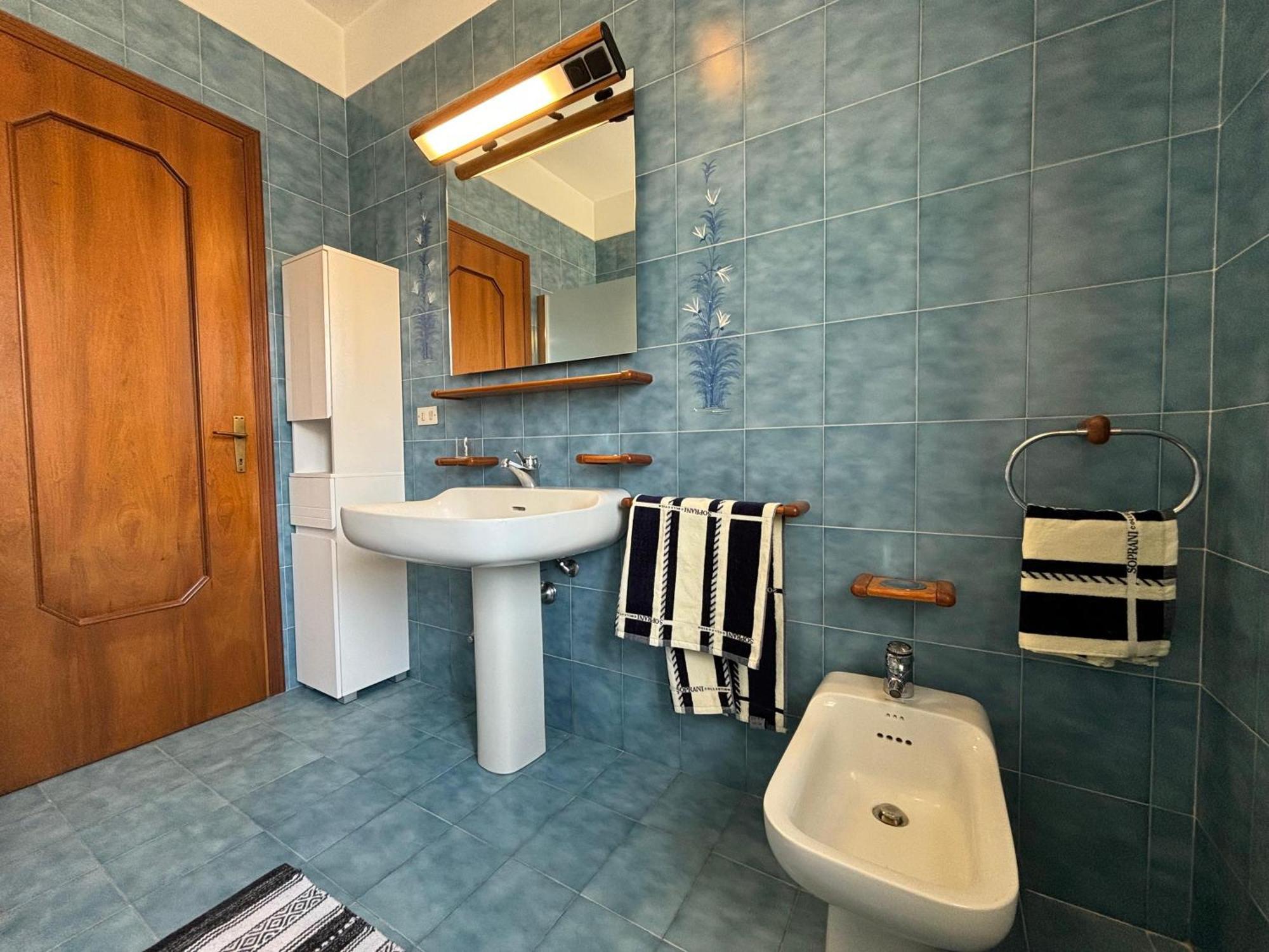 Casa Aurelio 2 Min Dall'Ospedale เนกรา ภายนอก รูปภาพ